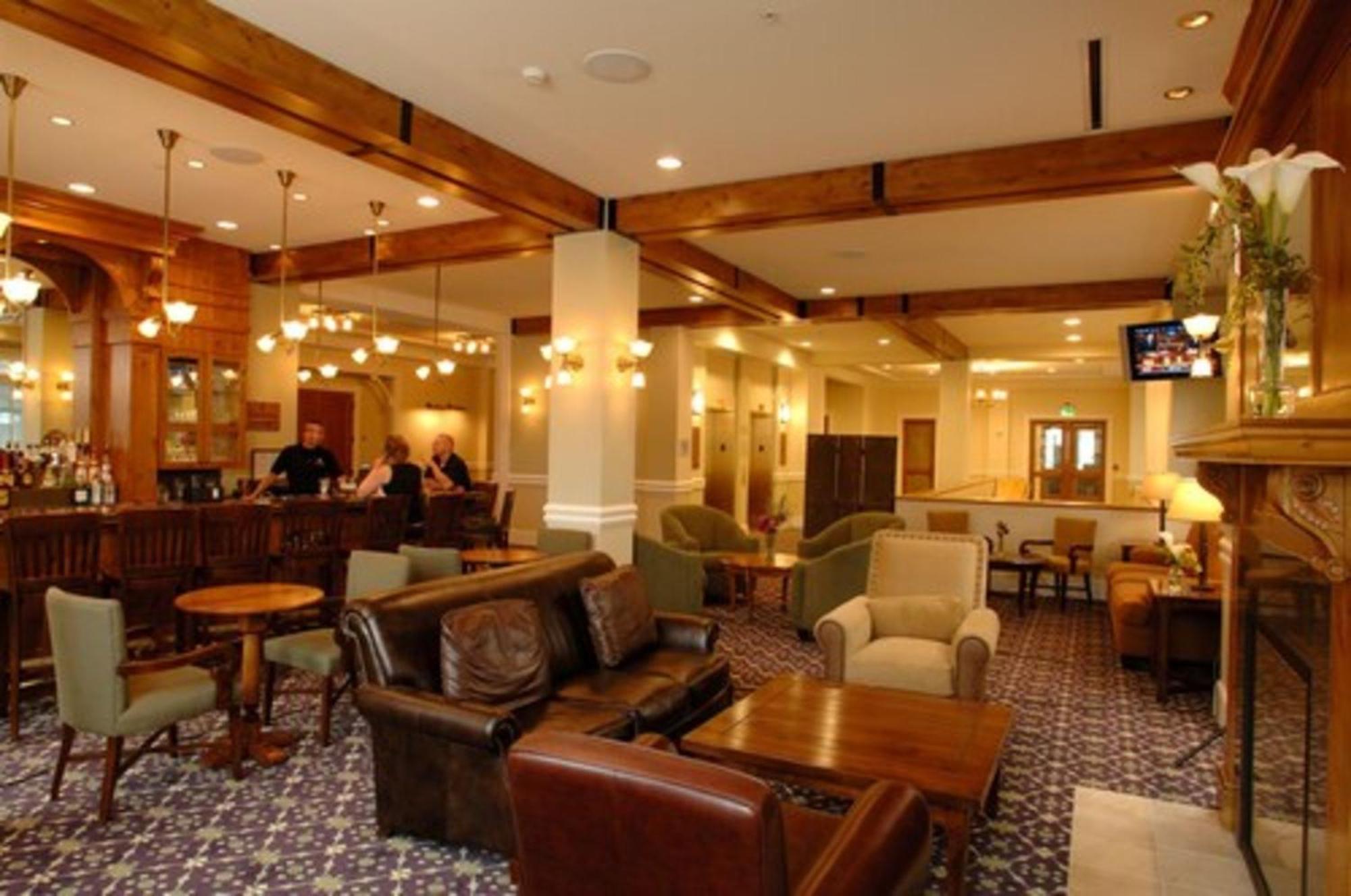 فندق ذا لودج آت ماونتنير سكوير Mount Crested Butte المظهر الخارجي الصورة