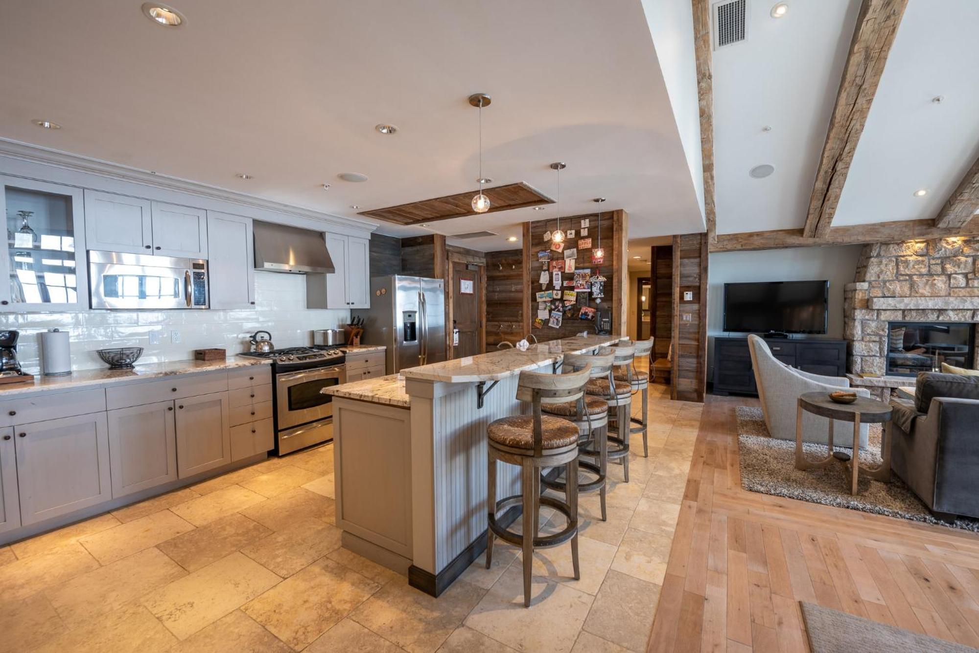 فندق ذا لودج آت ماونتنير سكوير Mount Crested Butte المظهر الخارجي الصورة