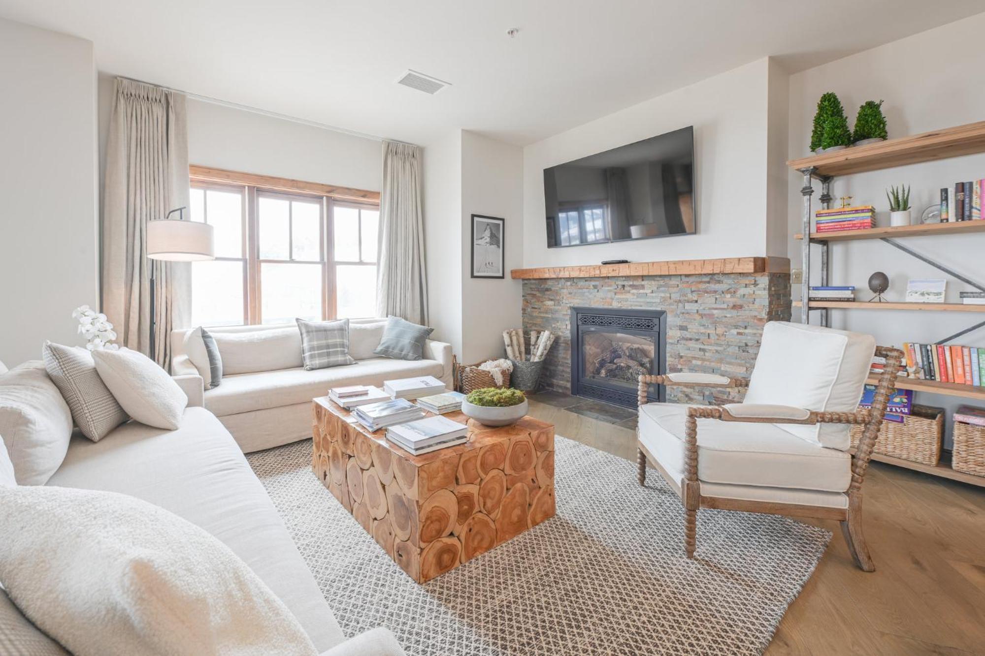 فندق ذا لودج آت ماونتنير سكوير Mount Crested Butte المظهر الخارجي الصورة